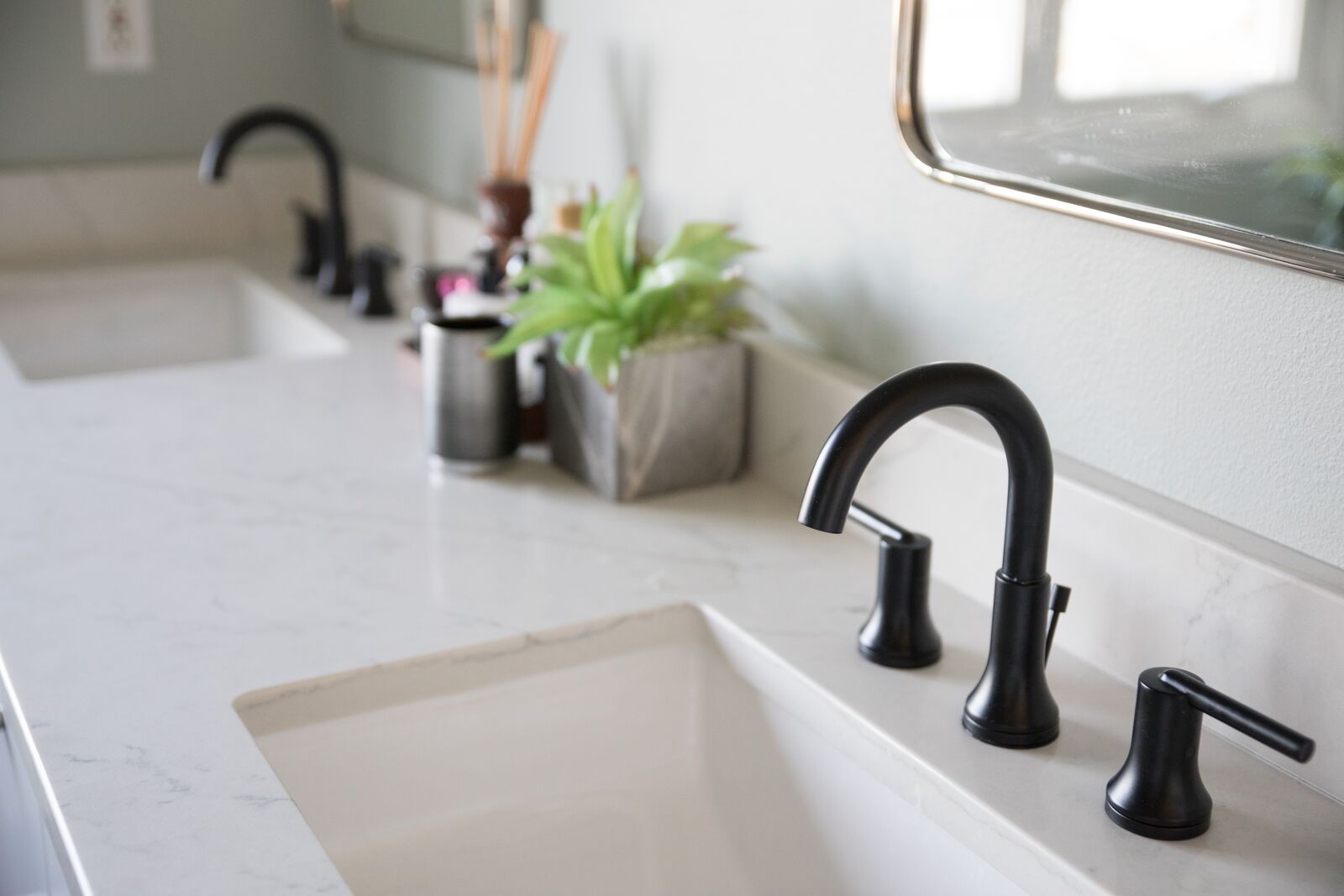 Contemporary Bathroom in Des Moines IA 13