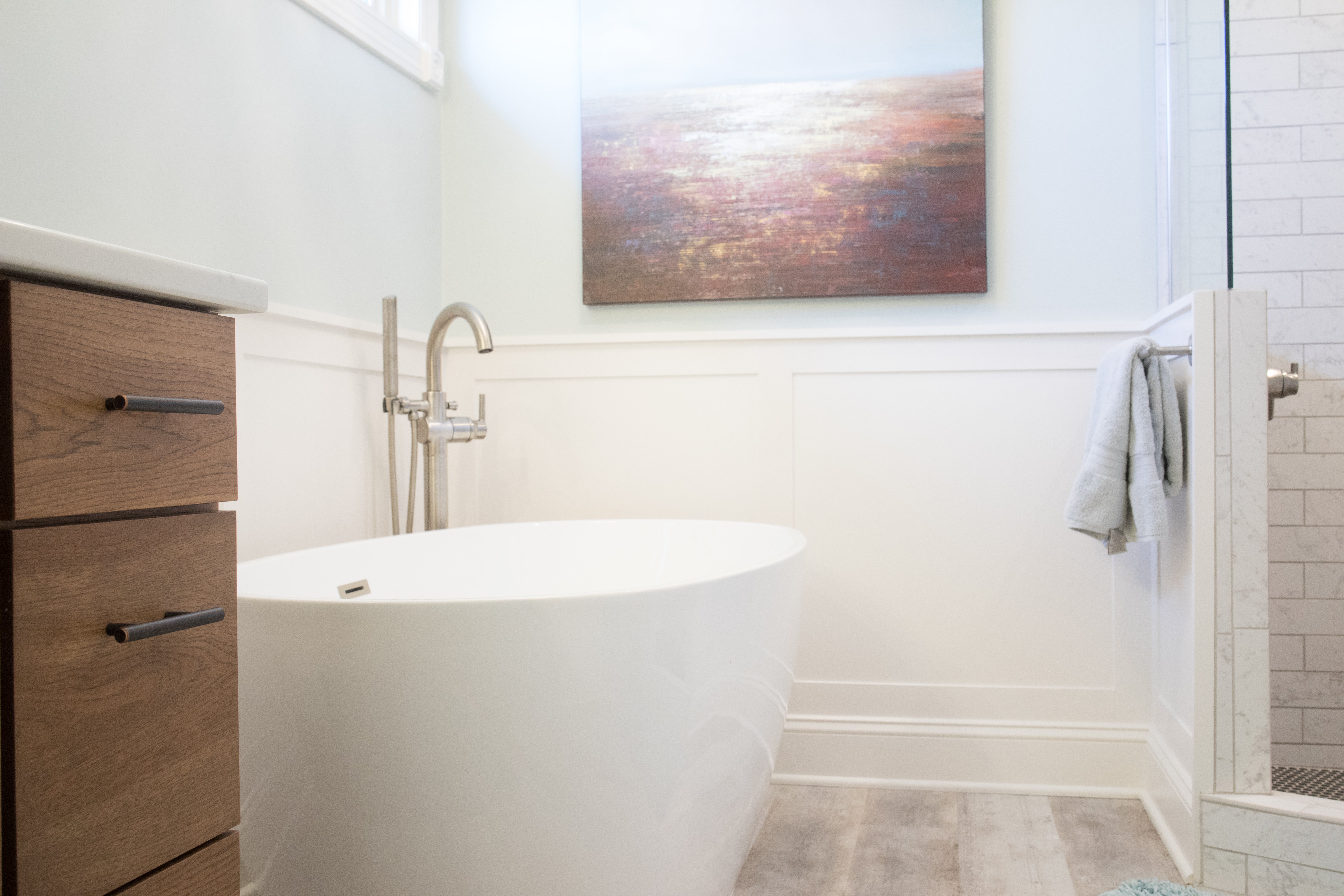 Contemporary Master Bathroom in Des Moines IA